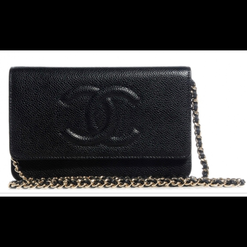 CHANEL CAVIAR WALLET